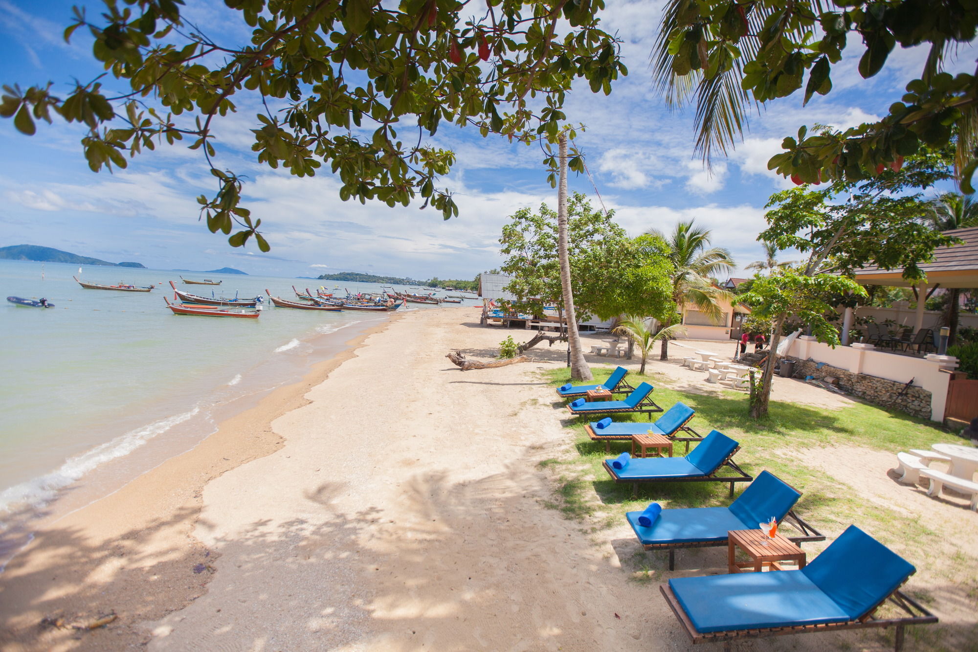 Chalong Beach Hotel Phuket Rawai Exterior foto