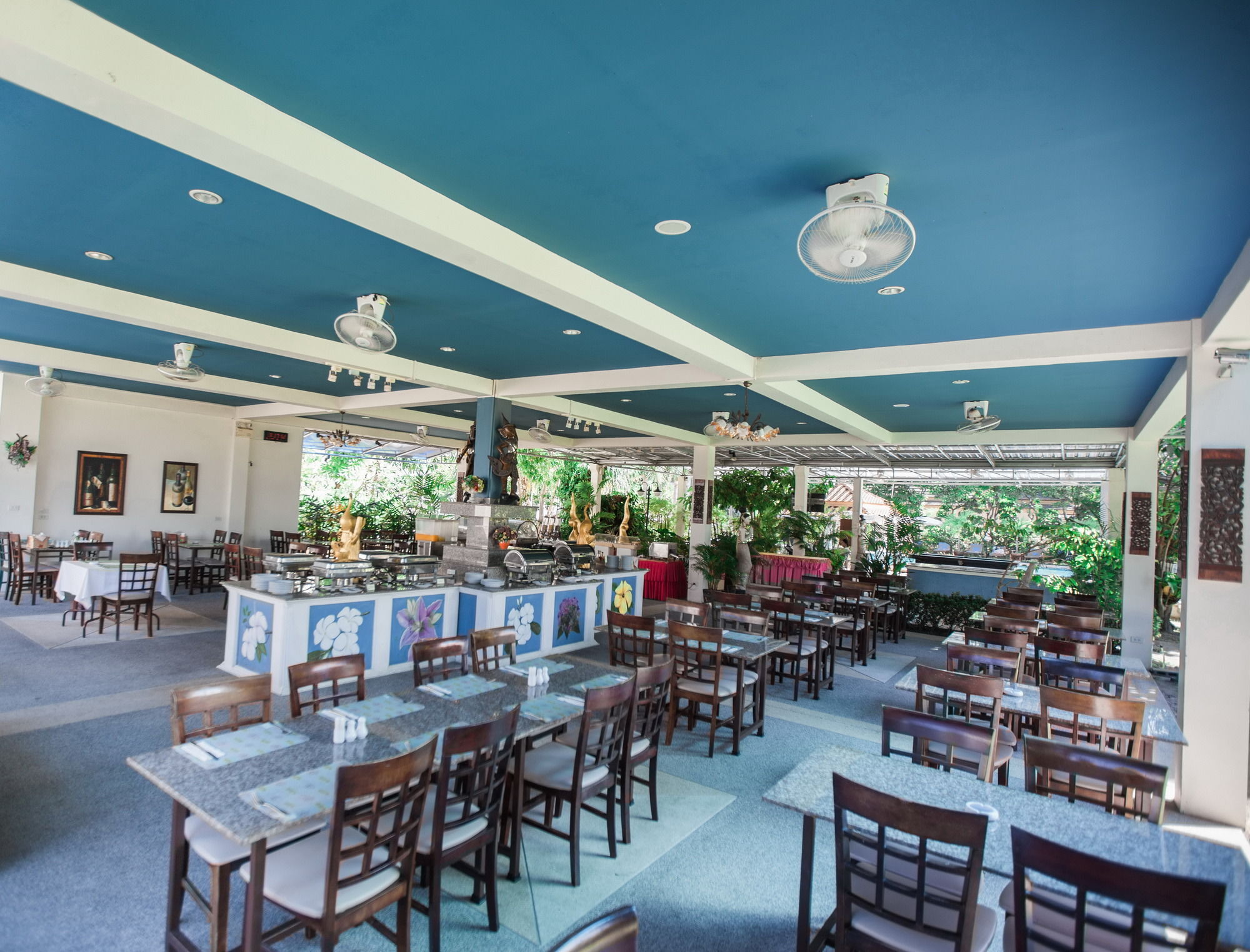 Chalong Beach Hotel Phuket Rawai Exterior foto