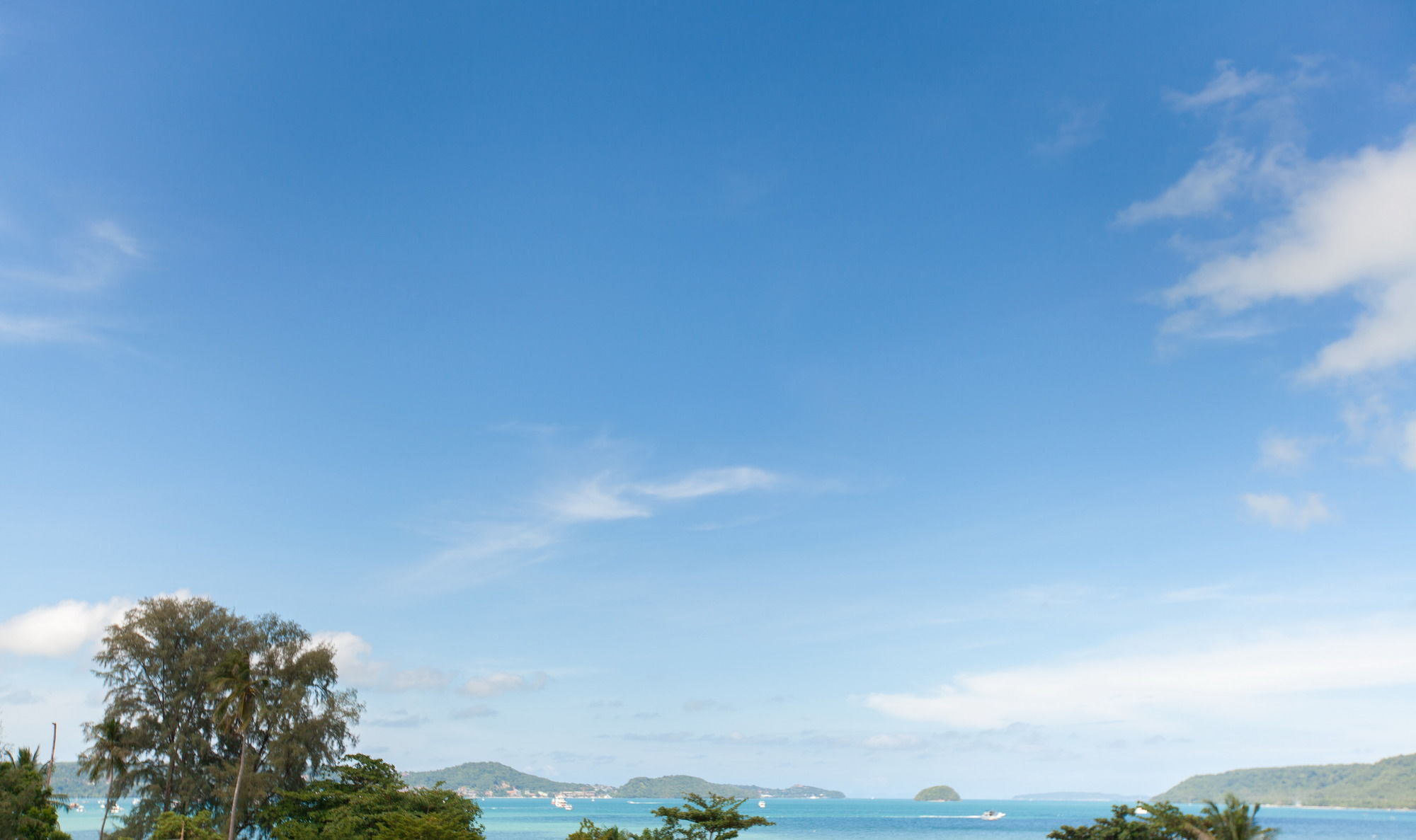 Chalong Beach Hotel Phuket Rawai Exterior foto